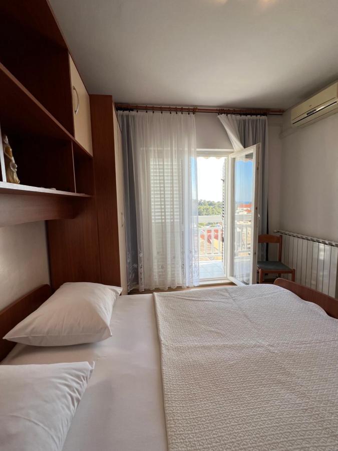 Apartments And Rooms Jasna Hvar Town Exterior photo