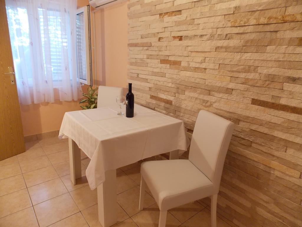 Apartments And Rooms Jasna Hvar Town Exterior photo