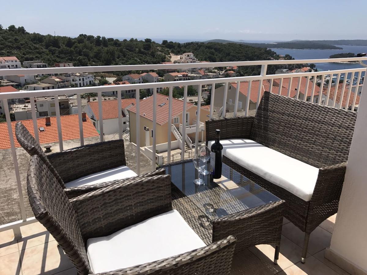 Apartments And Rooms Jasna Hvar Town Exterior photo